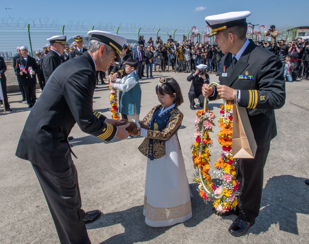 Nimitz Pulls Into Busan