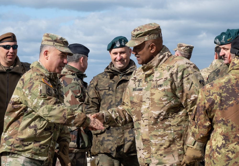 Gen. Darryl Williams shakes hands with MG Stephen Maranian During Exercise Dynamic Front