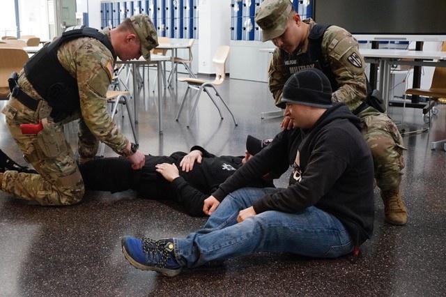 USAG Wiesbaden and German Police conduct “Active Threat” training