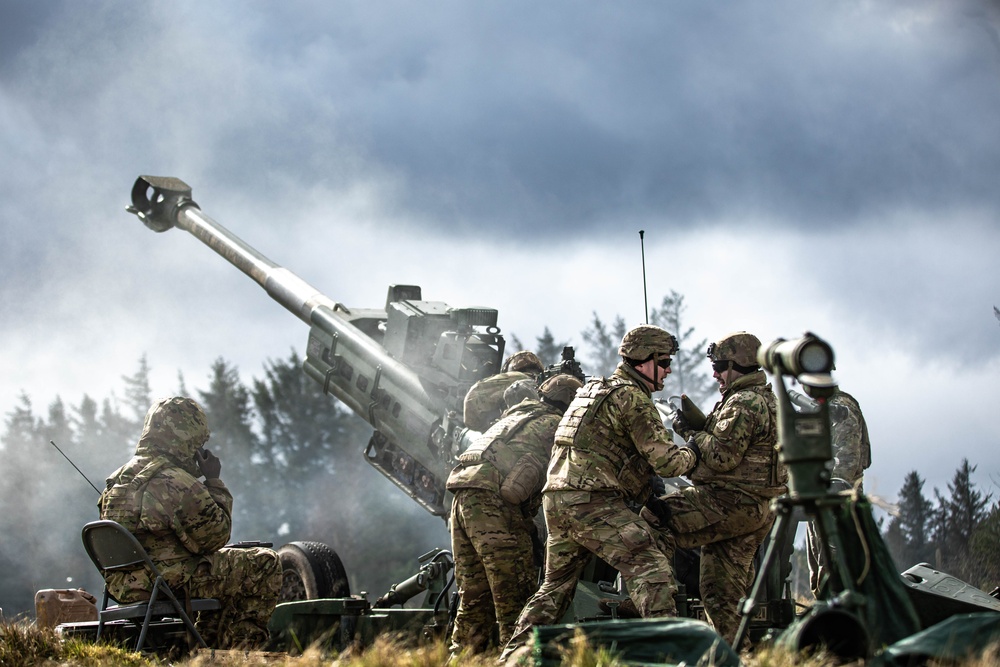 U.S. Soldiers Fire M777A2 During Dynamic Front 23