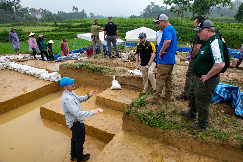 Veterans of Foreign Wars Commander-in-Chief visits DPAA recovery site