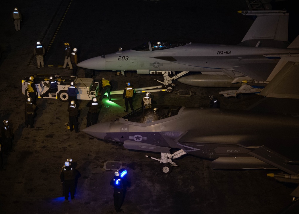 USS Carl Vinson (CVN 70) Night-time Flight Operations