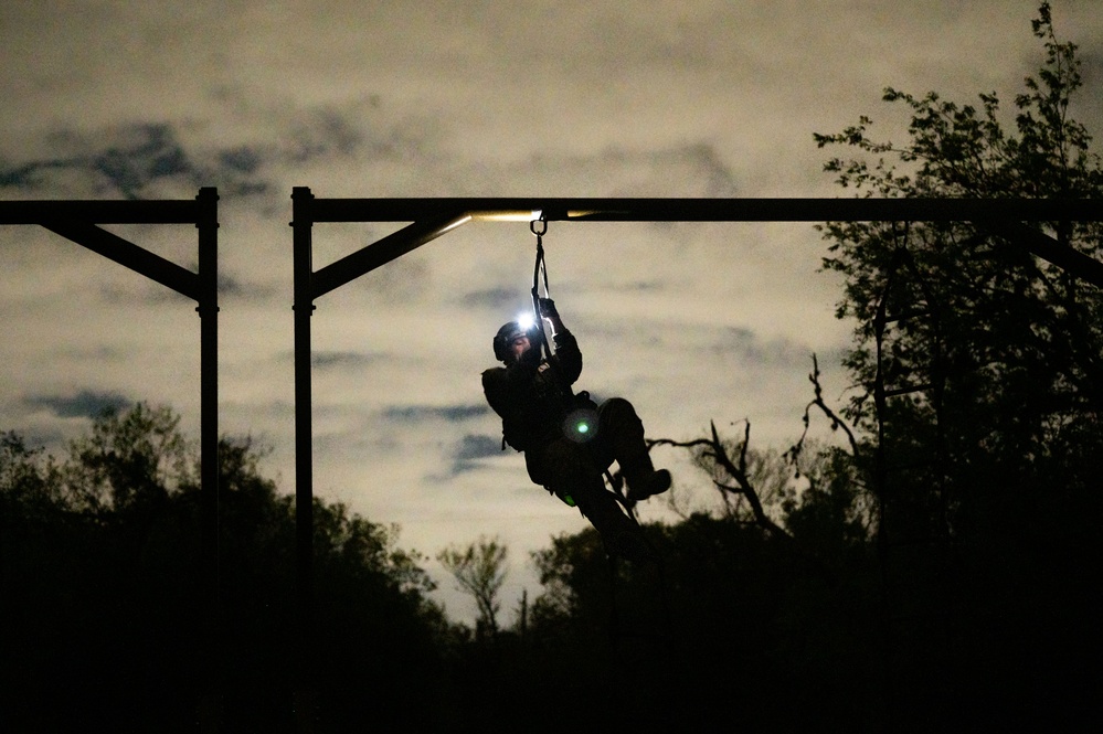 Dvids Images Special Warfare Candidates Run Obstacle Course Image 10 Of 31 