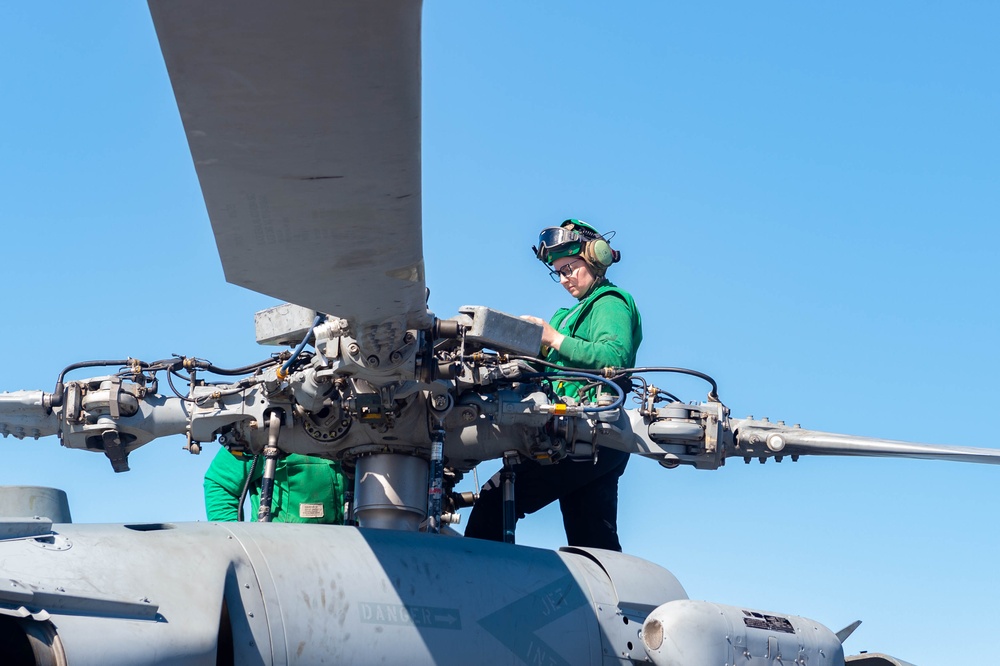 USS Carl Vinson (CVN 70) Sailors Conduct Flight Operations