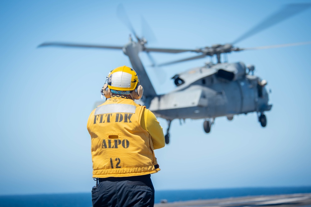 USS Carl Vinson (CVN) Sailors Conduct Flight Operations