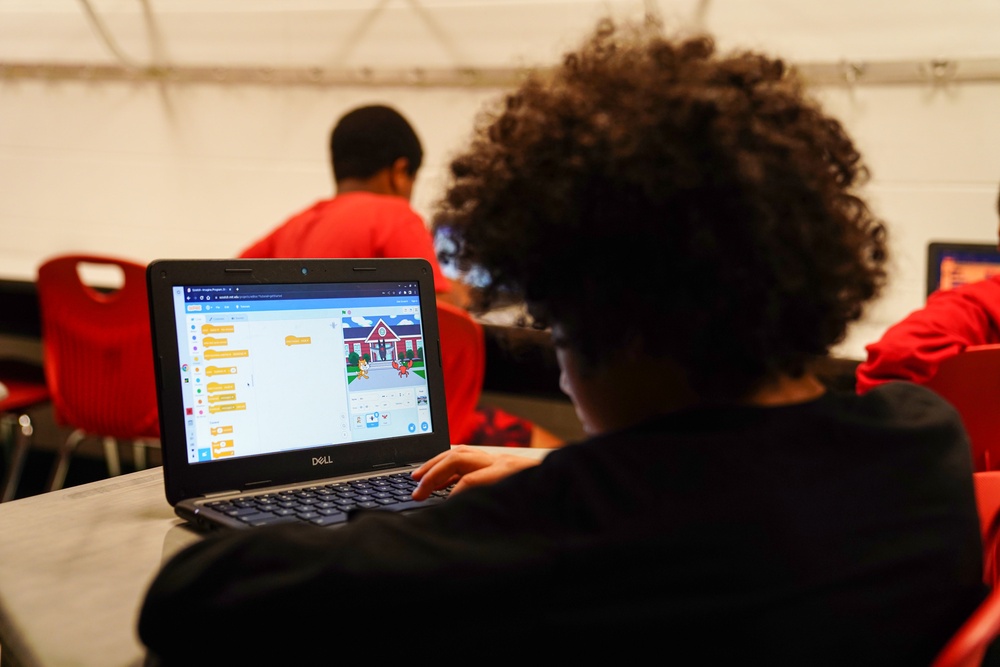 336th TRS instructors teach local 4th grade students programming