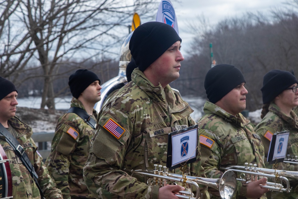 10th Mountain Division helps Carthage hold parade honoring Vietnam Vets