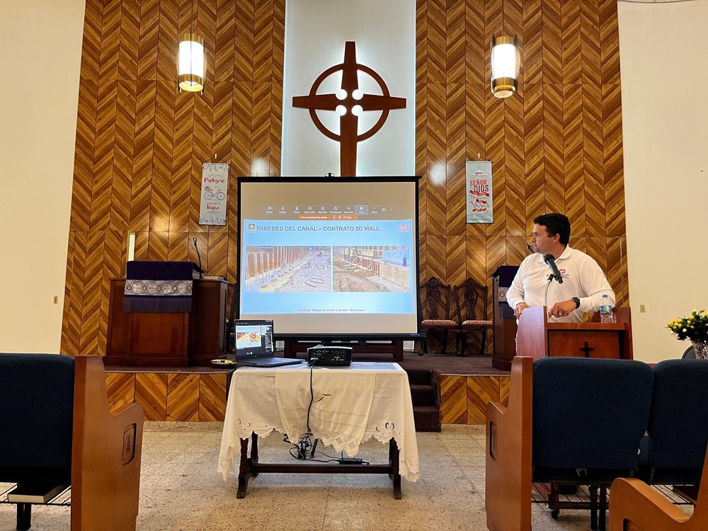 The US Army Corps of Engineers (USACE), Jacksonville District, Río Puerto Nuevo Flood Risk Management Project participates in a Community Meeting in March 2023