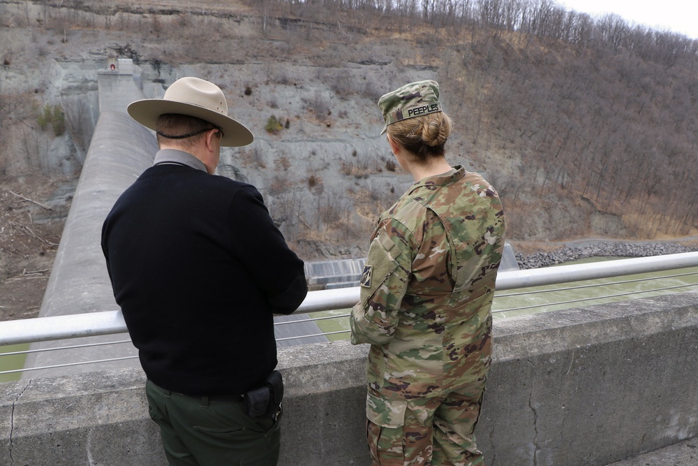 USACE Great Lakes and Ohio River Division Commander Tours New York Dam