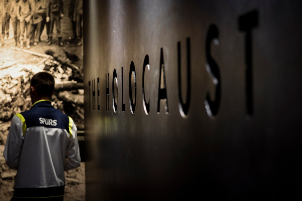 Minnesota National Guard Service Members Visit U.S. Holocaust Memorial Museum