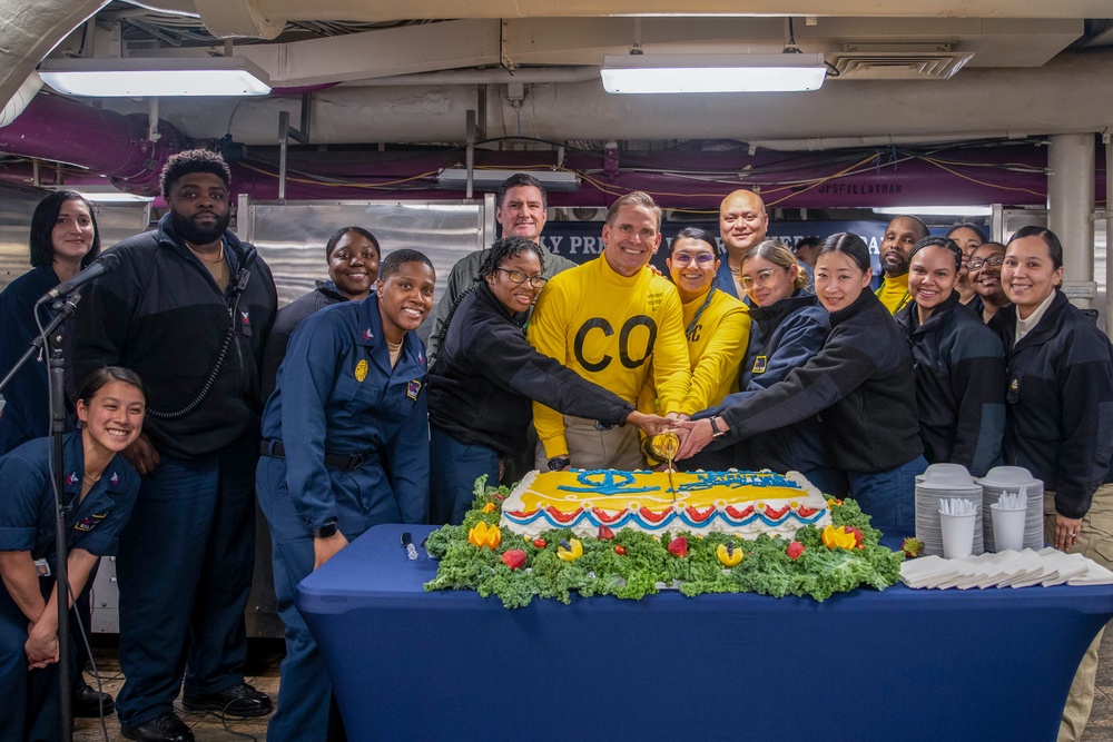 George Washington Celebrates Pacific Fleet Retention Excellence Award Win