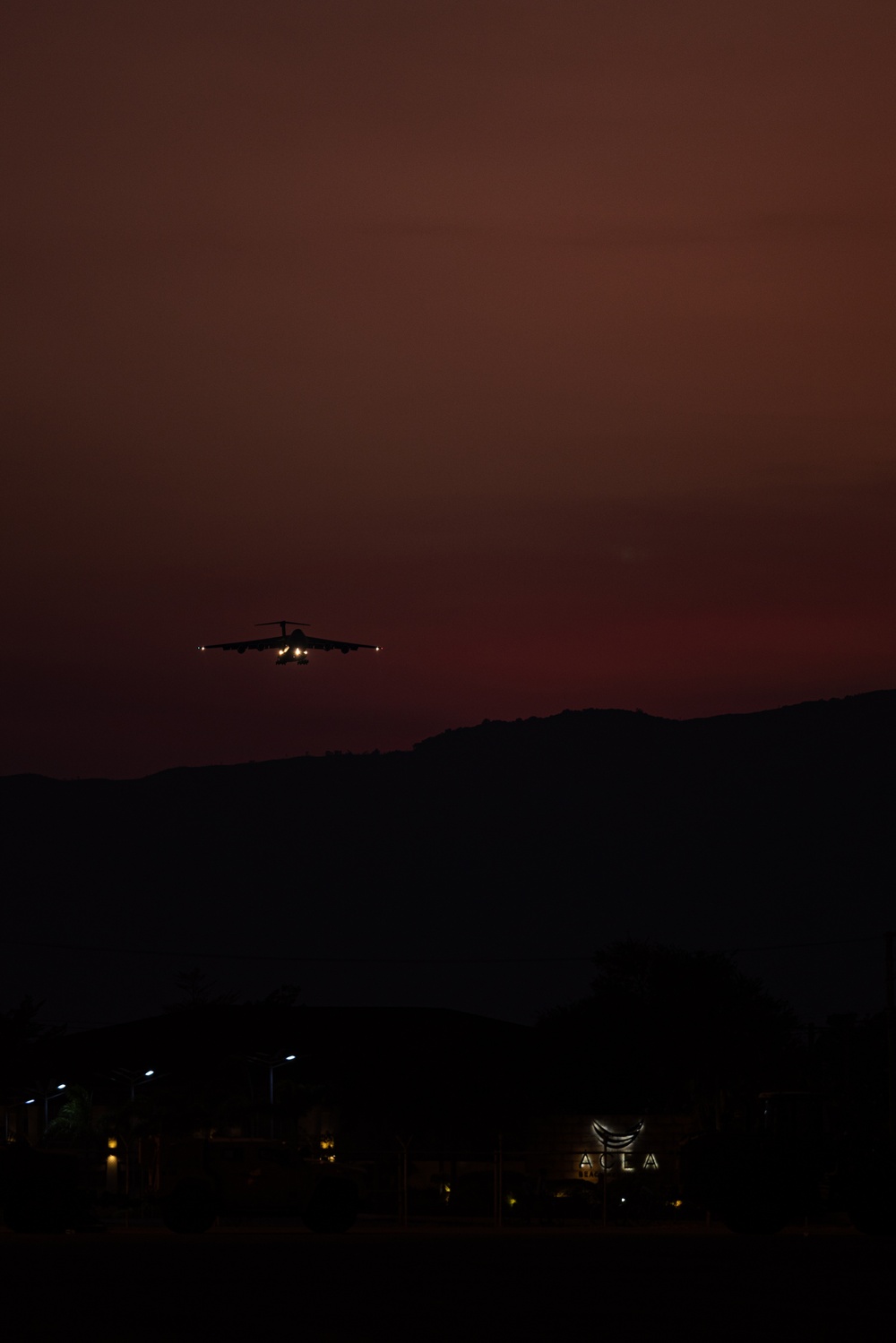 C-5M Super Galaxy delivers equipment in support of Philippines oil-spill response