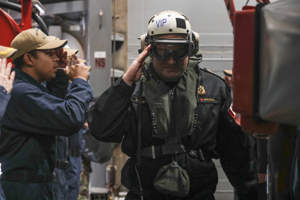 USS Thomas Hudner (DDG 116) welcome Vice Commander, United States Second Fleet