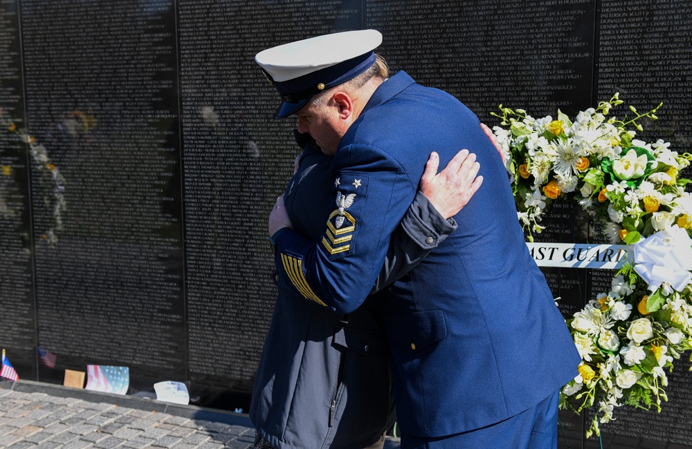 Gold Star Families Participate in Wreath Laying Ceremony at Vietnam Veterans Memorial