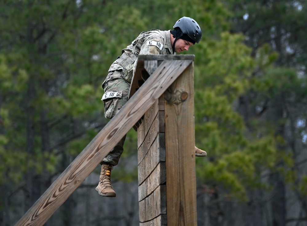 Civil Affairs Candidates Undergo Leader Reaction Course