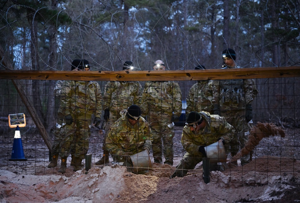 Civil Affairs Candidates Undergo Leader Reaction Course