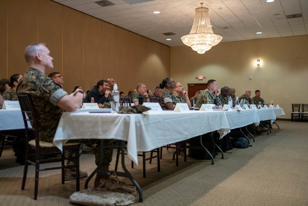 Navy command senior enlisted leaders attend FMF symposium