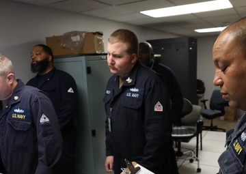 NSWCPD Trains Crew of First DDG-51 Flight III Arleigh Burke-Class Guided-Missile Destroyer at Land Based Engineering Site