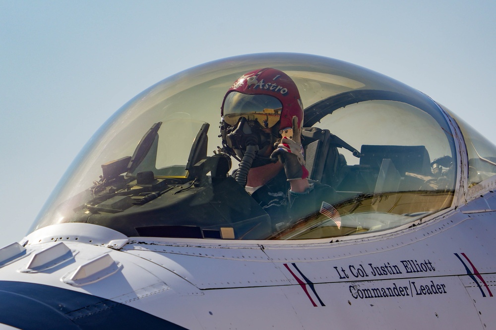 Thunderbirds bring the ‘thunder’ to Thunder and Lightning over Arizona