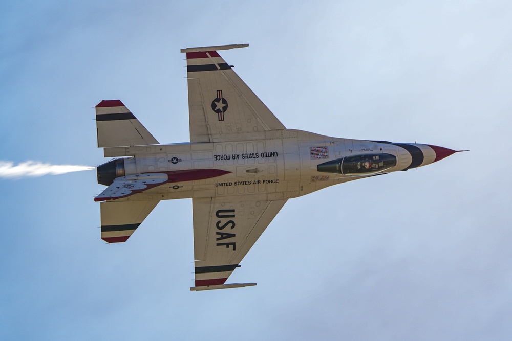 Thunderbirds bring the ‘thunder’ to Thunder and Lightning over Arizona