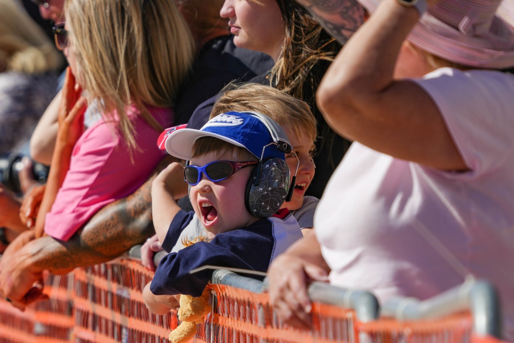 Thunderbirds bring the ‘thunder’ to Thunder and Lightning over Arizona