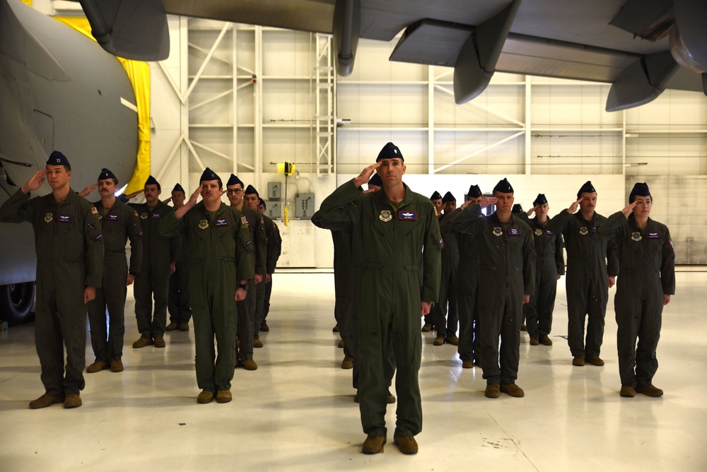 4th Airlift Squadron welcomes new commander