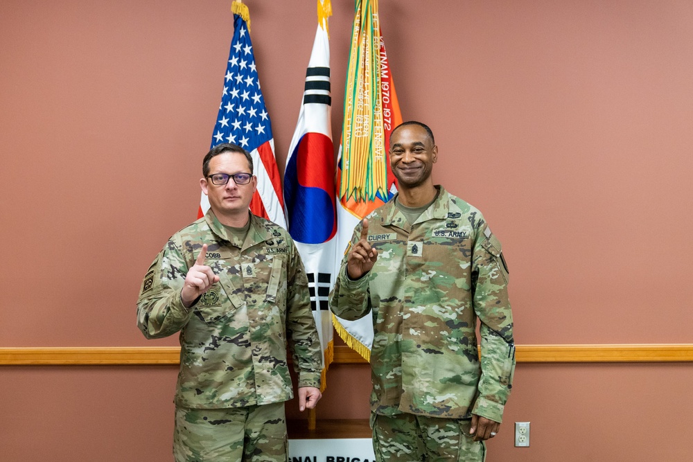 8th Army Command Sgt. Major Cobb visit 1st Signal Brigade