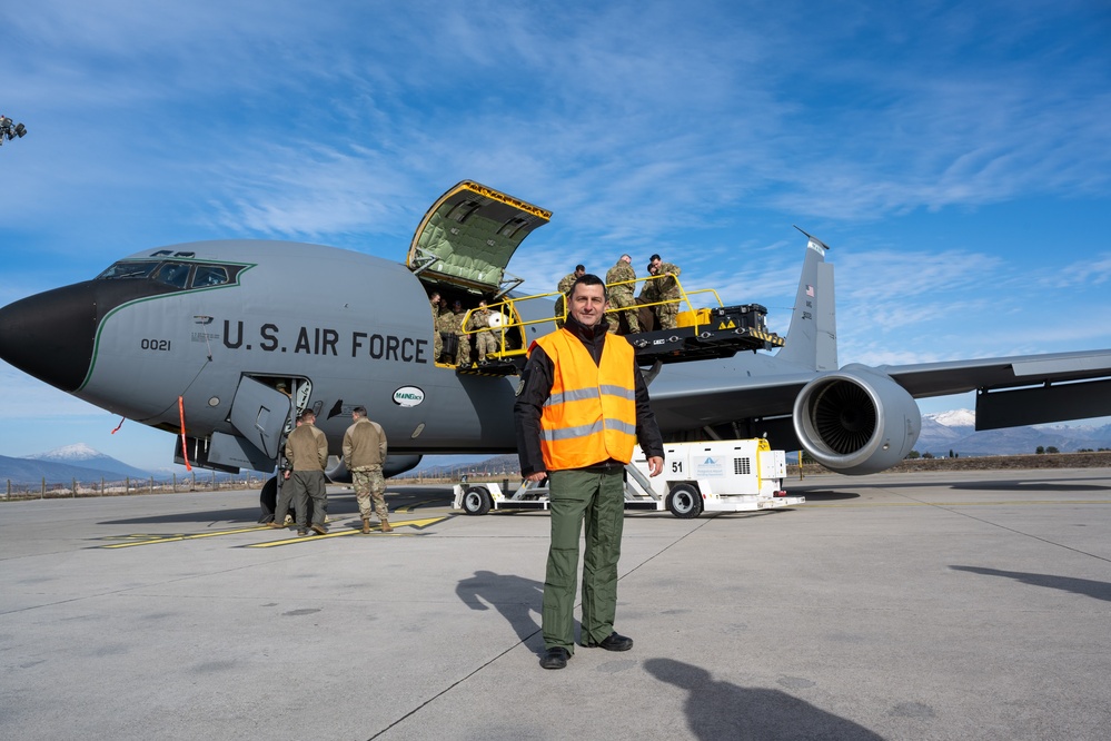 101st Air Refueling Wing delivers passengers to Montenegro for Common Challenge