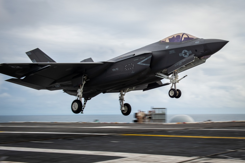 USS Carl Vinson (CVN) Host's Visitors during Flight Operations in the Pacific Ocean