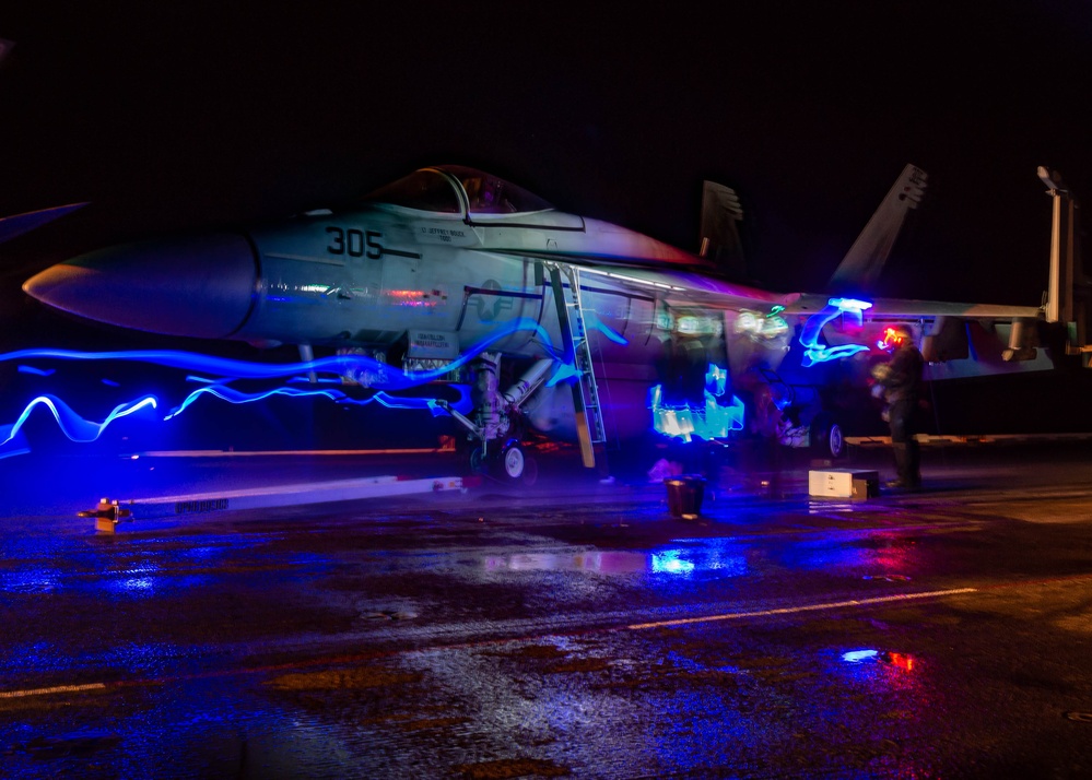 USS Carl Vinson (CVN 70) Conducts Night-Time Operations