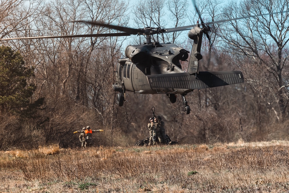 Sling Load Training with C Co. 1-143d IN REGT (ABN)