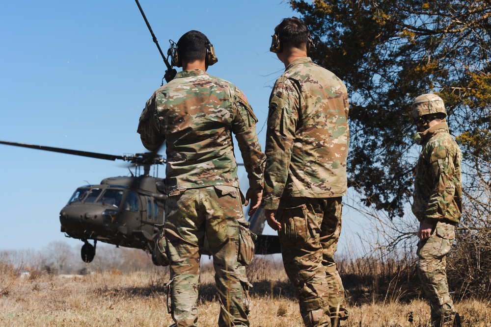 Sling Load Training with C Co. 1-143d IN REGT (ABN)