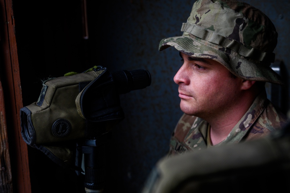 1-114th Reconnaissance and Sniper Platoon Ghillie Wash