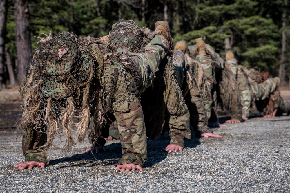 1-114th Reconnaissance and Sniper Platoon Ghillie Wash