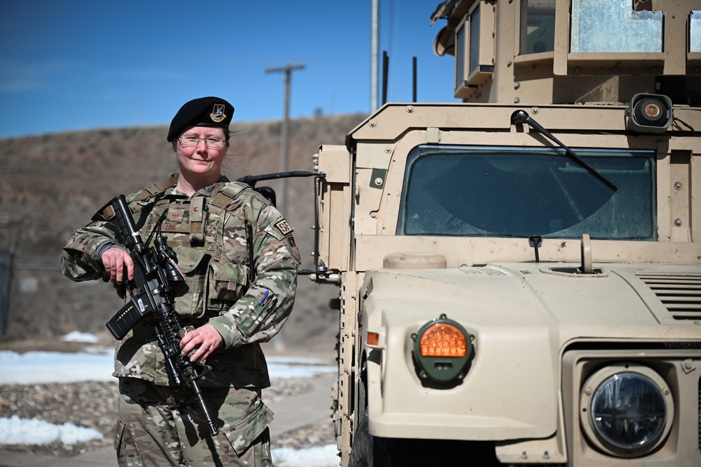 All-women crew controls Montana missile alert facility