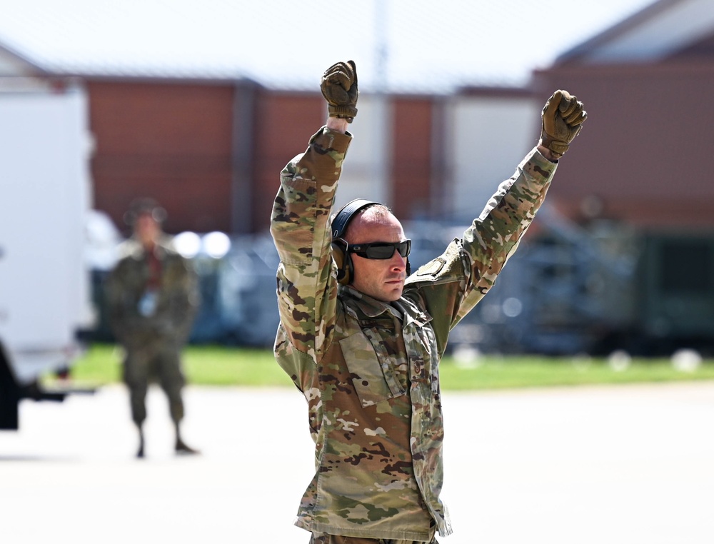 The first FTU F-22s touch down at JBLE