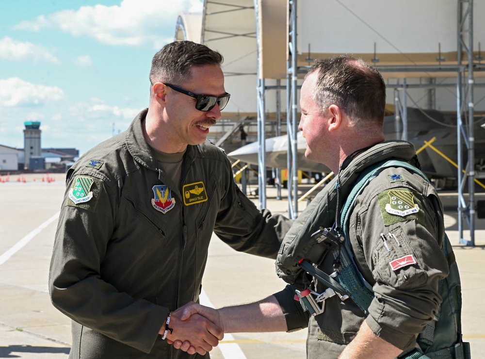 The first FTU F-22s touch down at JBLE