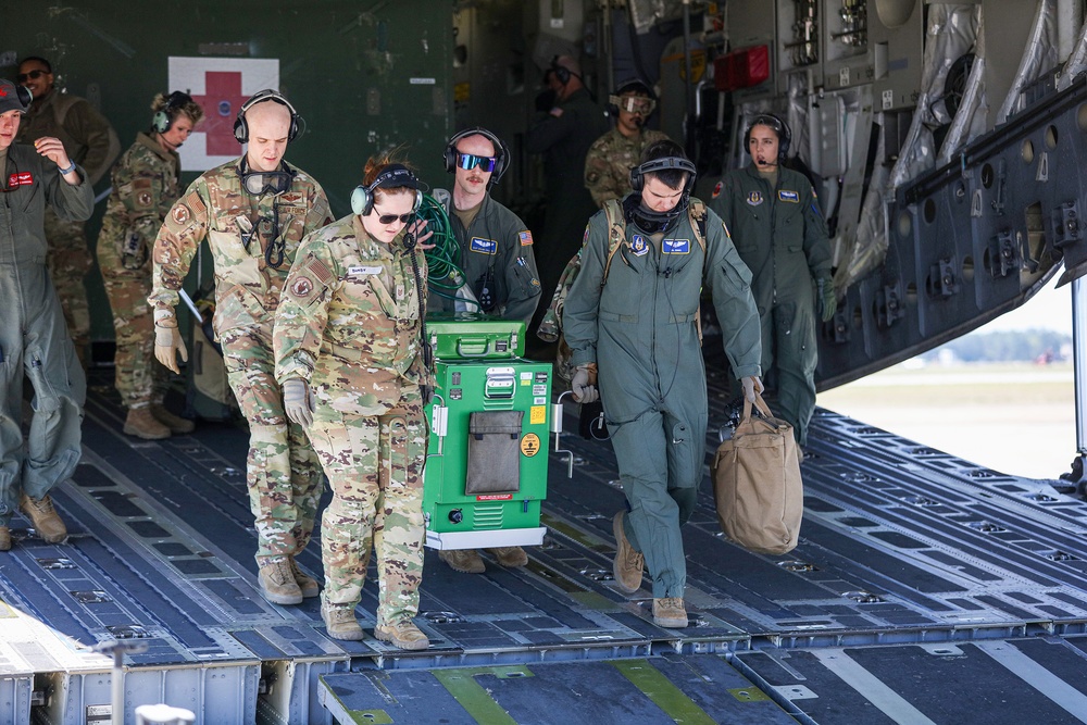 445th aeromedical evacuation Airmen sharpen skills during DART