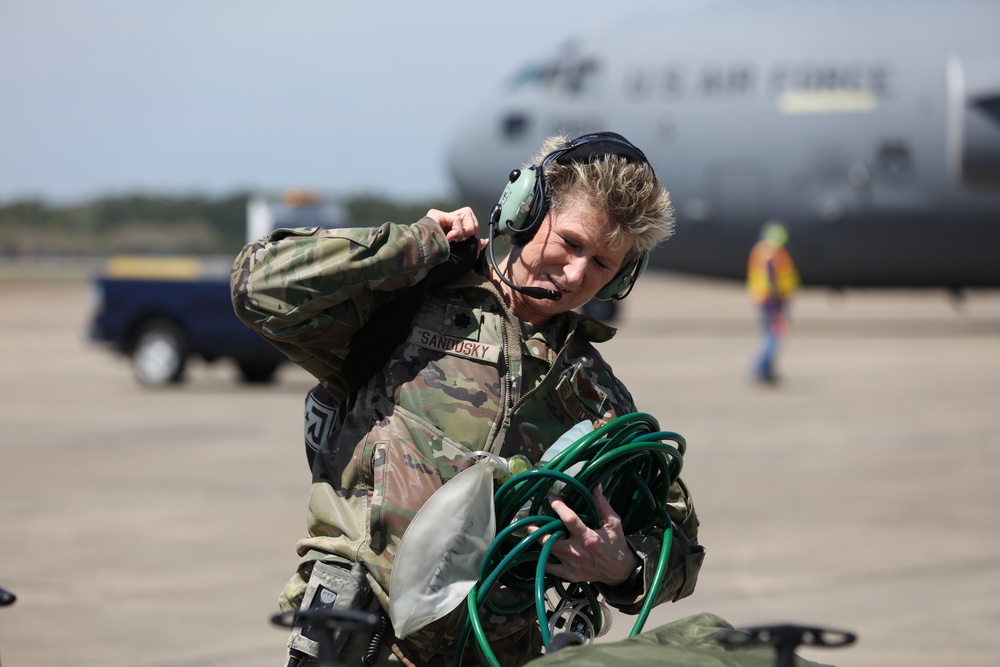 445th aeromedical evacuation Airmen sharpen skills during DART