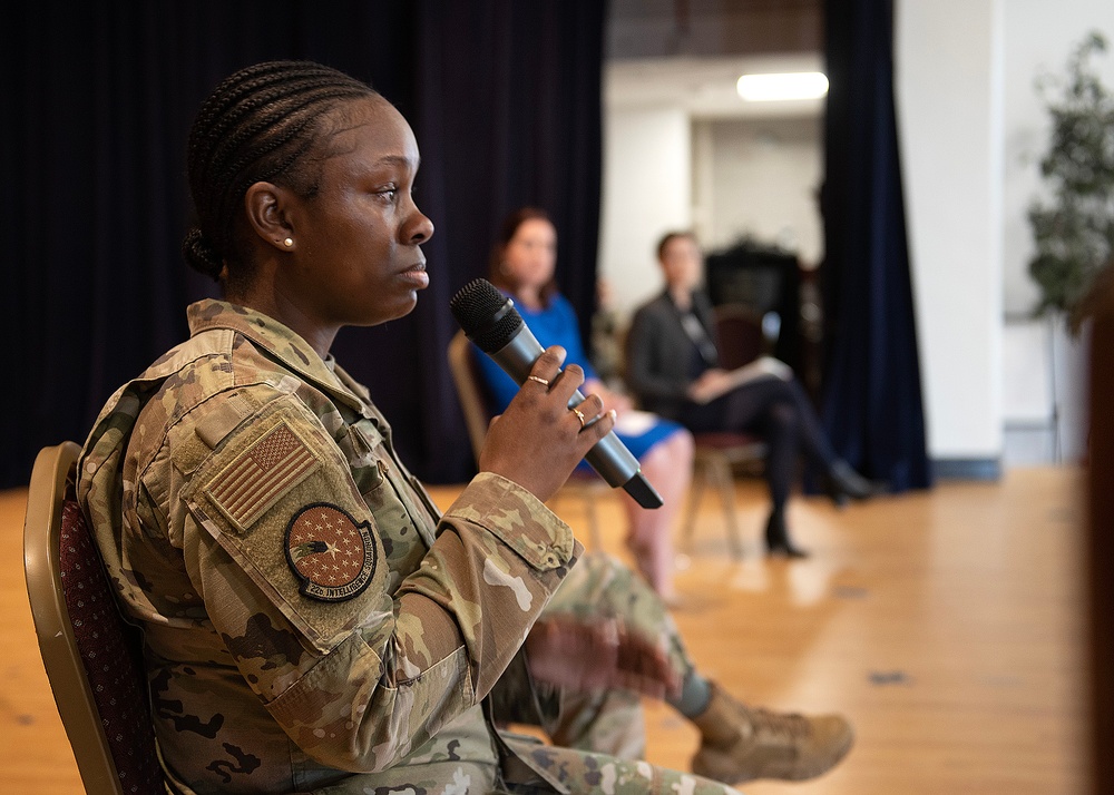 29th IS closes out Women’s History Month with a Women Leading National Security panel