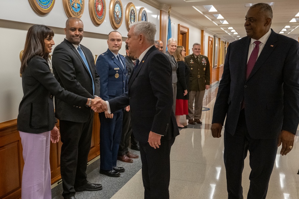 SECDEF hosts Romanian Defense Minister
