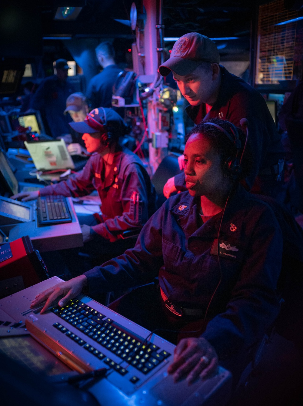 USS Sterett (DDG 104) Sailors Participate in an Air Warfare Exercise