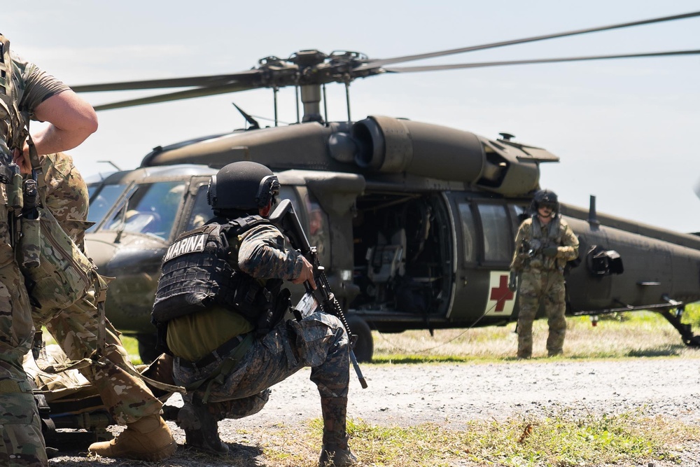 U.S. Navy SEALs Conduct Joint Training with Guatemalan Naval Special Forces for CENTAM Guardian 2023 Exercise, Focusing on High-Target Training and Small Boat Operations