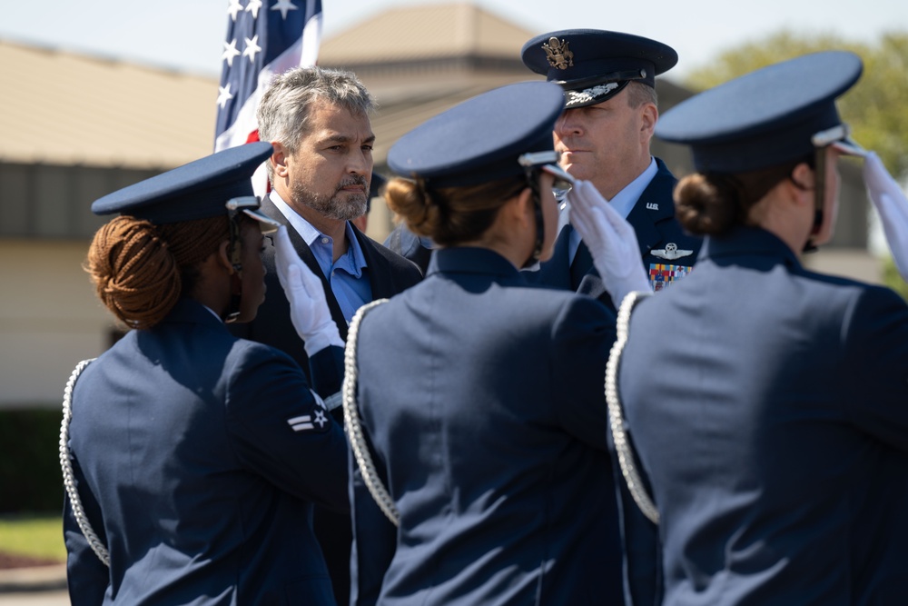 President Abdo visits Hurlburt, AFSOC