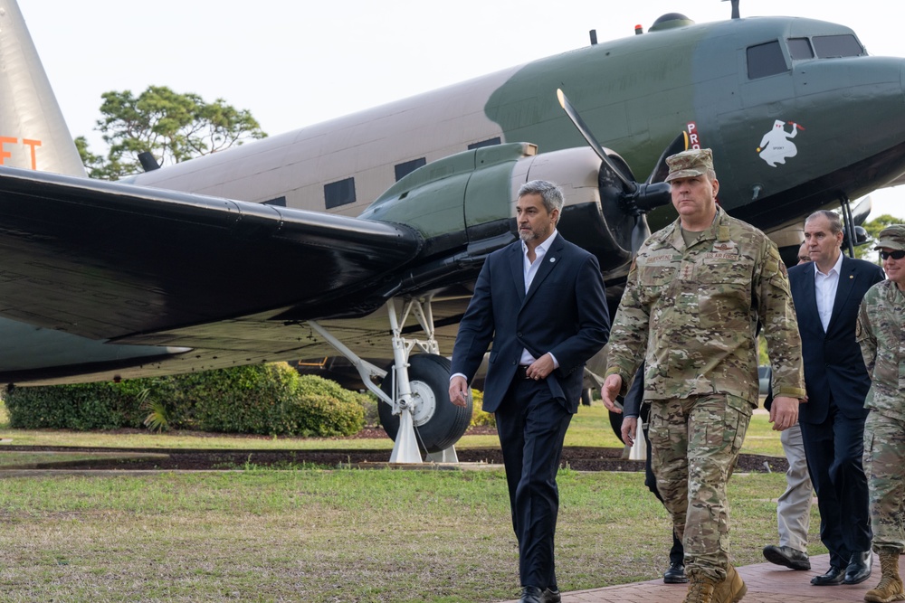 President Abdo visits Hurlburt, AFSOC