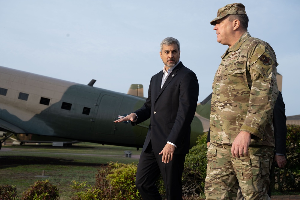 President Abdo visits Hurlburt, AFSOC