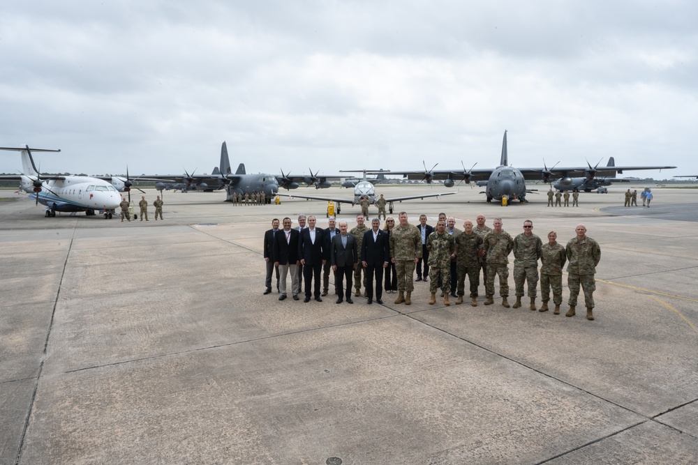 President Abdo visits Hurlburt, AFSOC