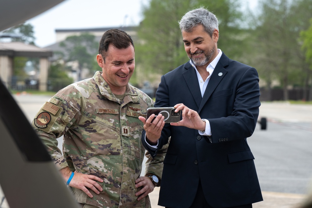 President Abdo visits Hurlburt, AFSOC