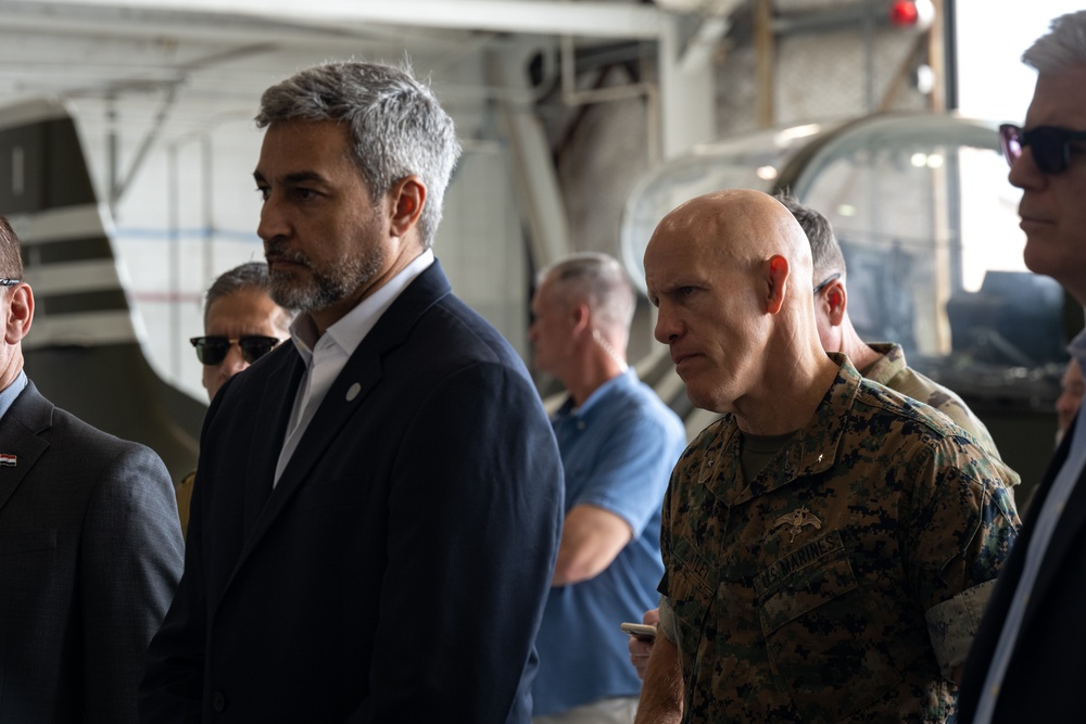 President Abdo visits Hurlburt, AFSOC