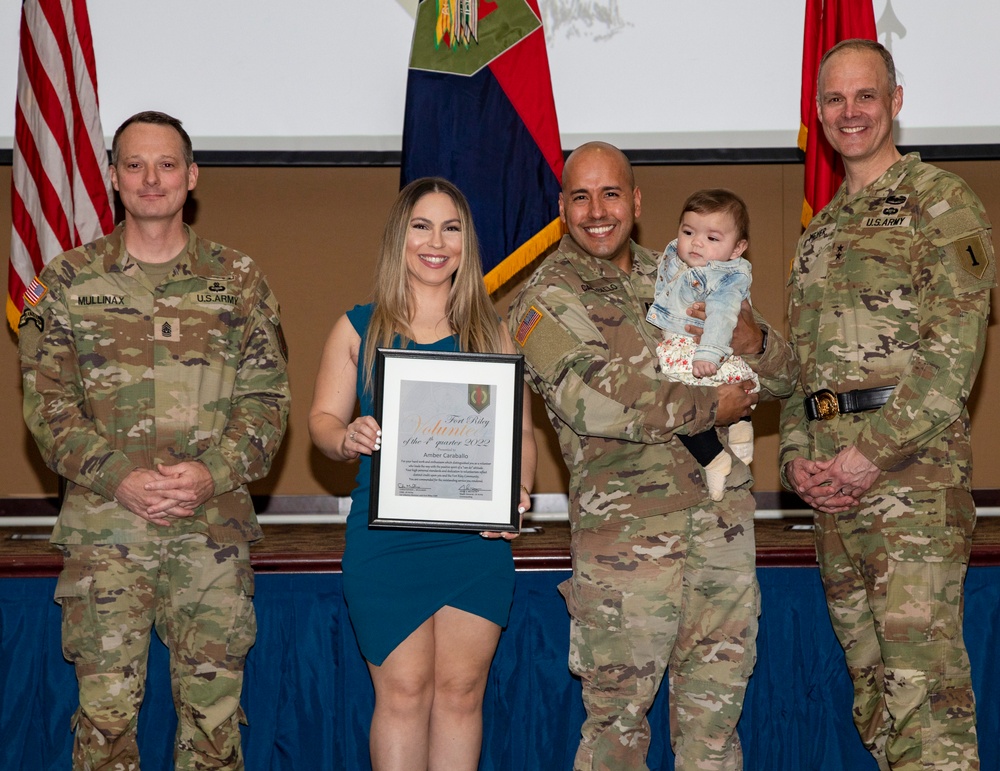 Strength Through Selfless Service: 1ID Hosts Volunteer of the Quarter Recognition Ceremony